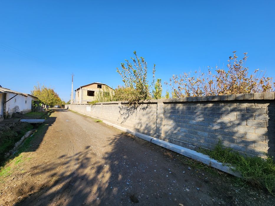 Qurilib bitmagan uy !