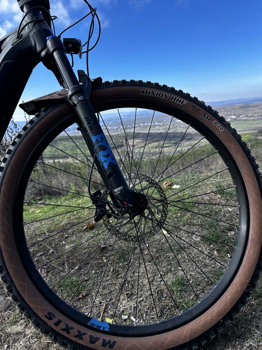 E-MTB (Electric Mountain Bike) Full Suspension