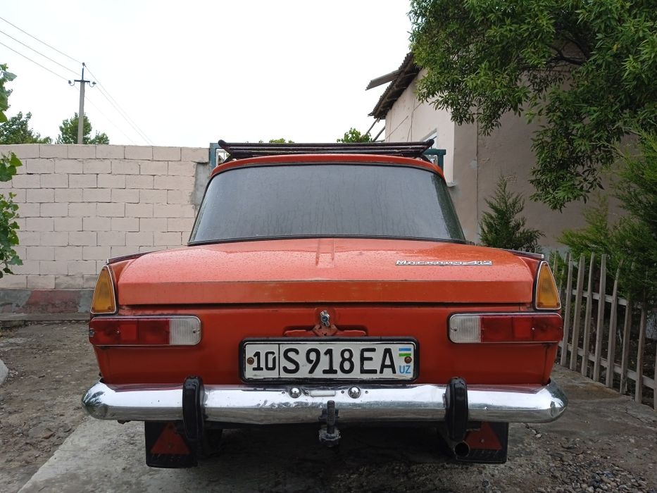 Moskivich 412 sotiladi