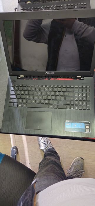 laptop asus x553m ,pentru piese