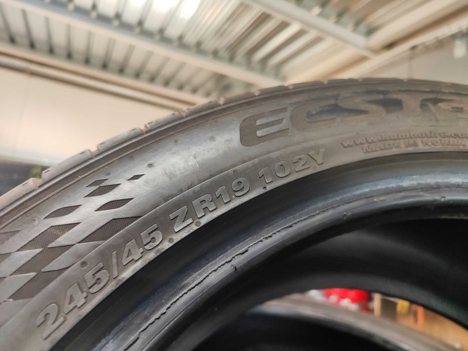 2бр.летни гуми 245/45/19 Kumho
