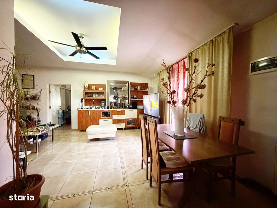Apartament 3 camere, centrala proprie – Piața Catedralei — fotografia 3
