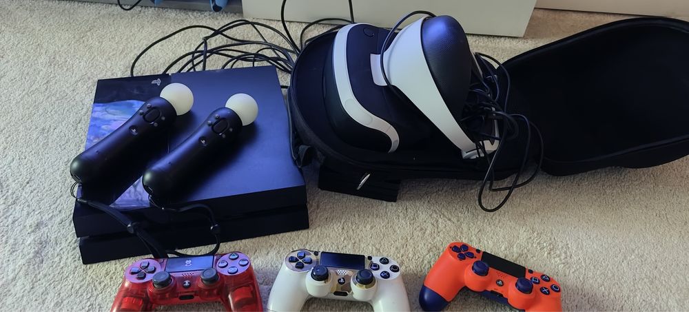 Play Station 4 + VR