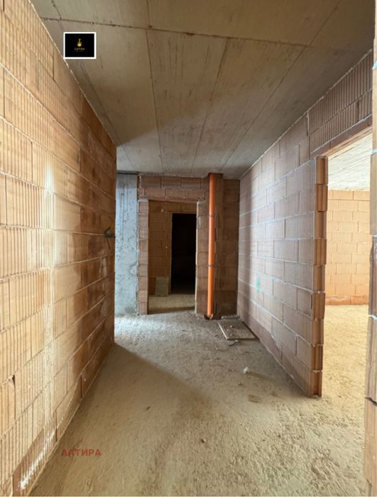 4-стаен! Малинова долина!