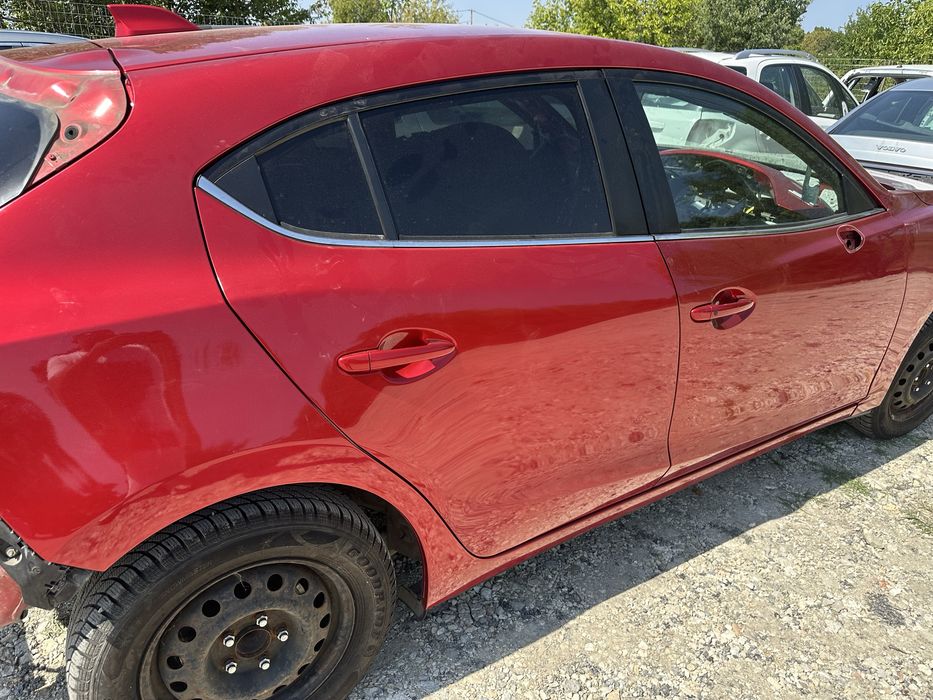 Врата лява,предна и задна за Мазда 3 след 2013г.! ТОП