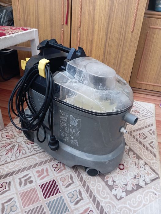 Моющи пылесос Karcher сатлад