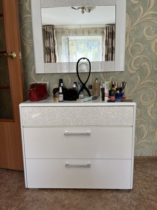 Спальный гарнитур