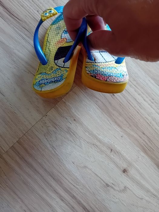 slapi sponge bob marime 25 baieti fete stare foarte buna