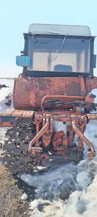 Продам трактор ВТ 150 на гусеницах