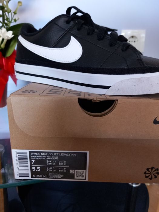 НОВИ кецове, маратонки Найк, 38 номер, леко умалени, Бургас