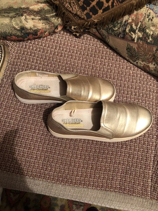 Продаю обувь женскую