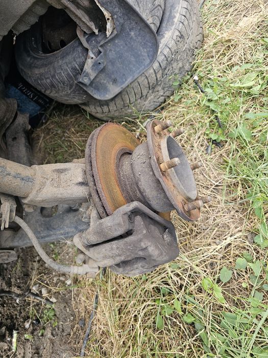 Fuzeta butuc roata stânga dreapta pe dublu ford transit 2000-2006