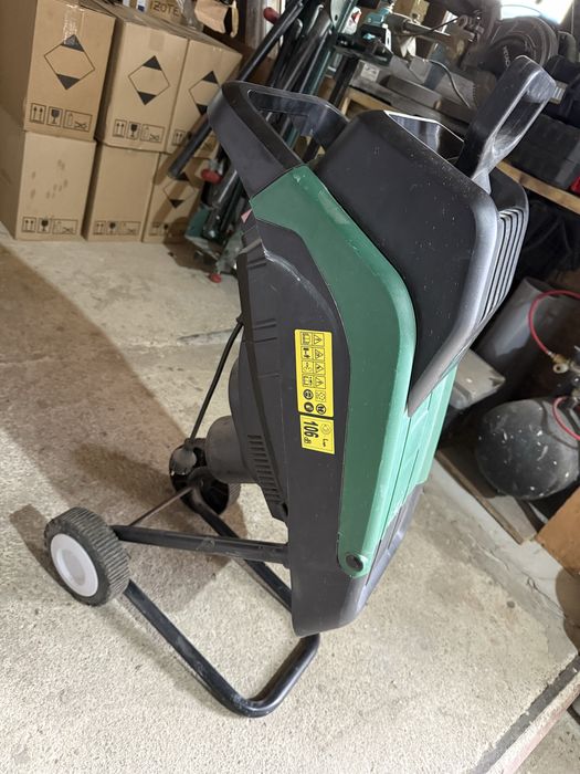 Tocător resturi vegetale electric Grünman – funcțional