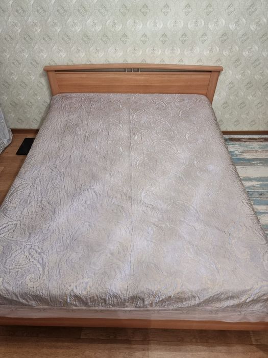 Спальная кровать