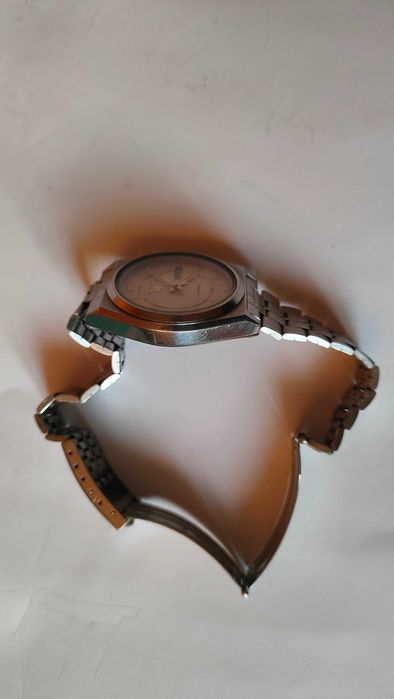 Продавам автоматичен часовник Seiko 5 (Сейко)
