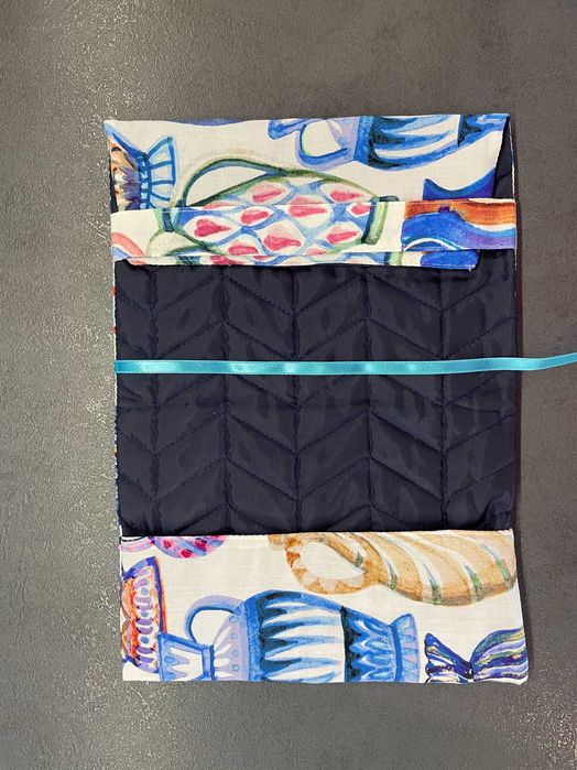 Калъф за книга / Дрешка за книга / Подвързия за книга