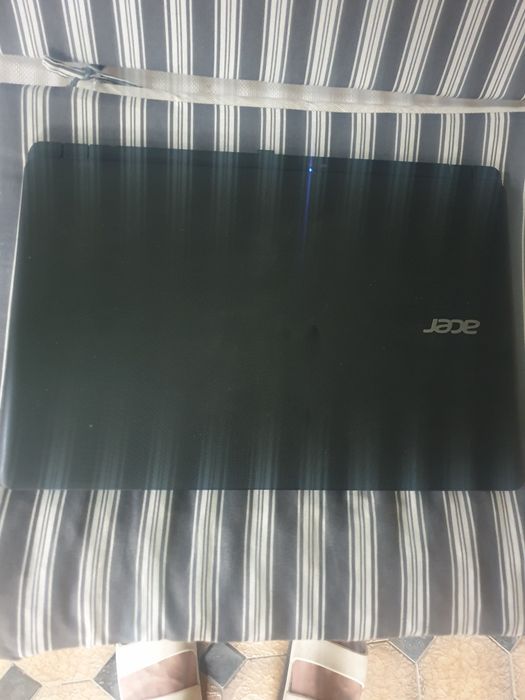 Продам ноутбук aser в идеальном состояние