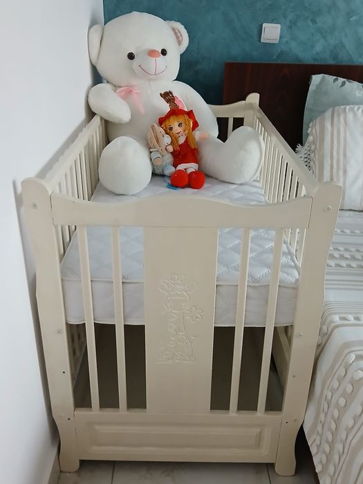 Pătuț bebeluși cu saltea