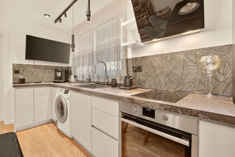 ПРОДАВАМ КЪЩА - Колхозен Пазар -Варна( идеални части )- ОТ СОБСТВЕНИК