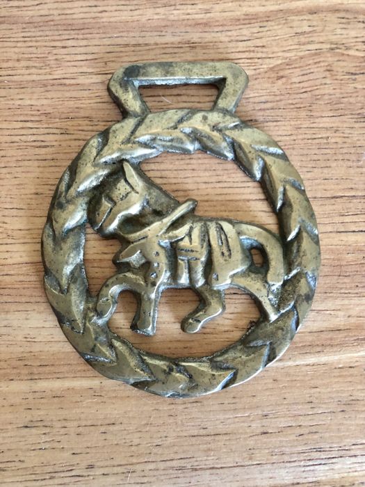 Луксозна шнола за коса с камъни