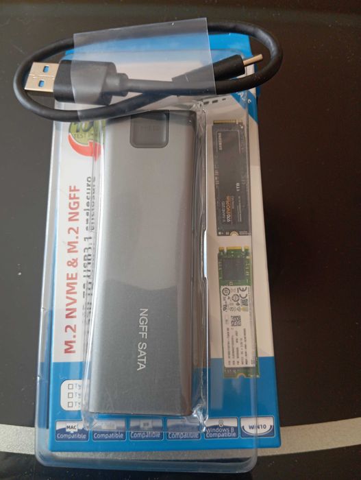 Внешний корпус для диска M2  SSD.