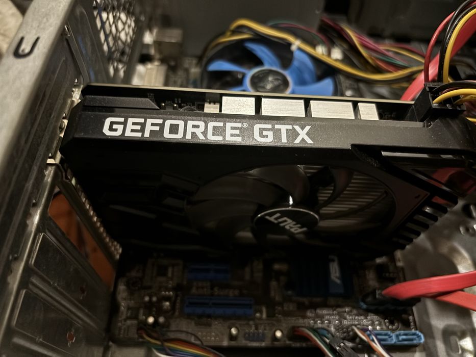 Продам компьютер подойдет для игр