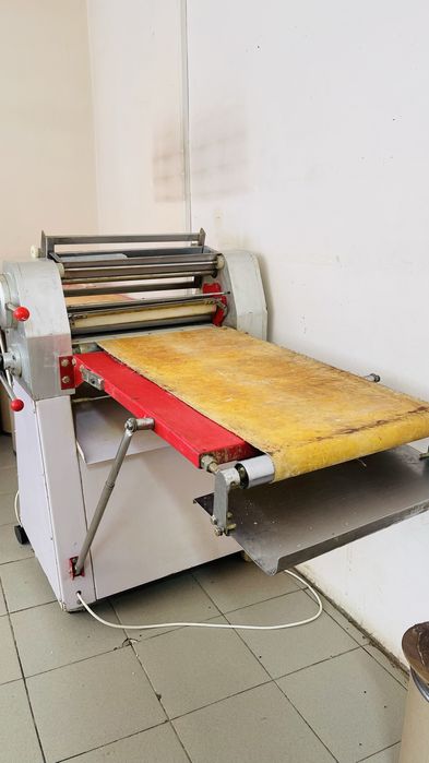 Тестораскаточная машина