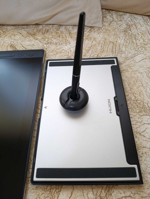 Таблет за рисуване HUION Kamvas PRO 13