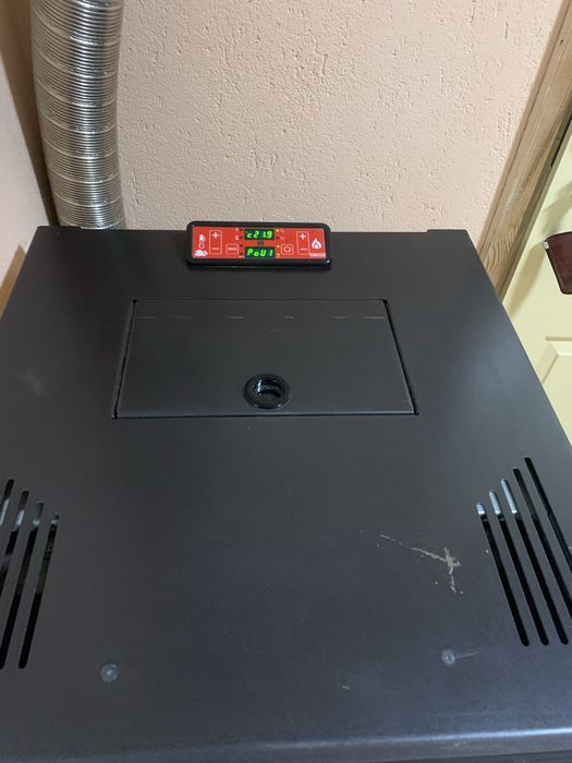 Суха пелетна камина 8kw