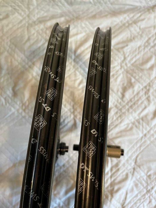 Карбонови капли Shimano 105 WH-RS710 C46