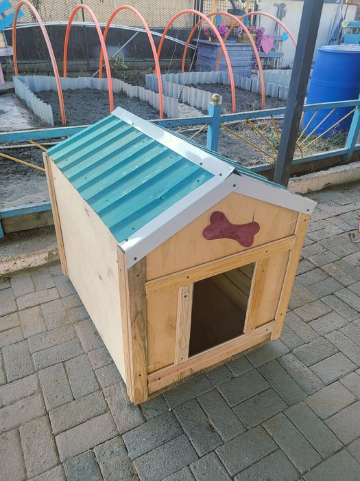 Продам собачью будку
