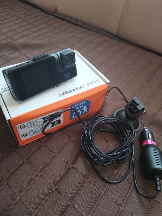 Продавам видеорегистратор