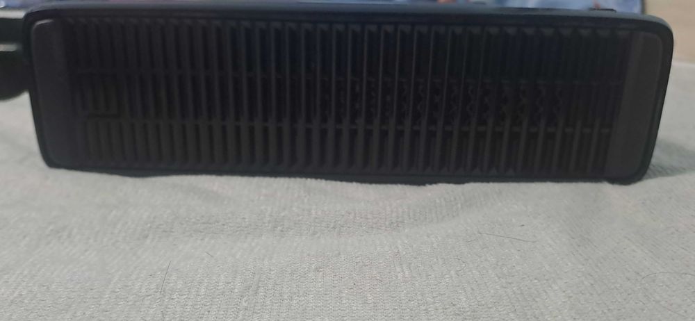 Xbox 360 + 2 безжични контролера + 6 игри