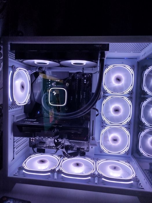 Sistem Gaming Ryzen 7 5700X + RX 9060 XT – Super Airflow, Temperaturi