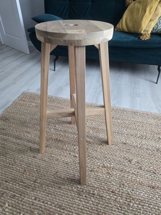 Scaun de bar IKEA SKOGSTA (Lemn masiv) Ridicare personală în Cluj