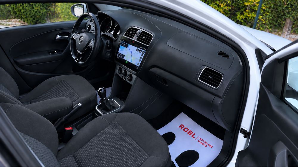 Volkswagen Polo 1.4 TDI // AC // Geamuri electrice // Jante aliaj // ABS // ESP // Radio CD // Închidere centralizată