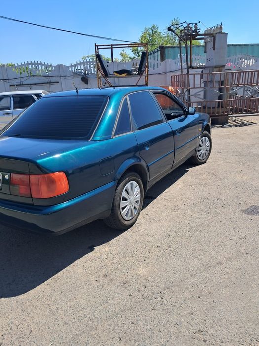 Продам  Ауди А6 С4