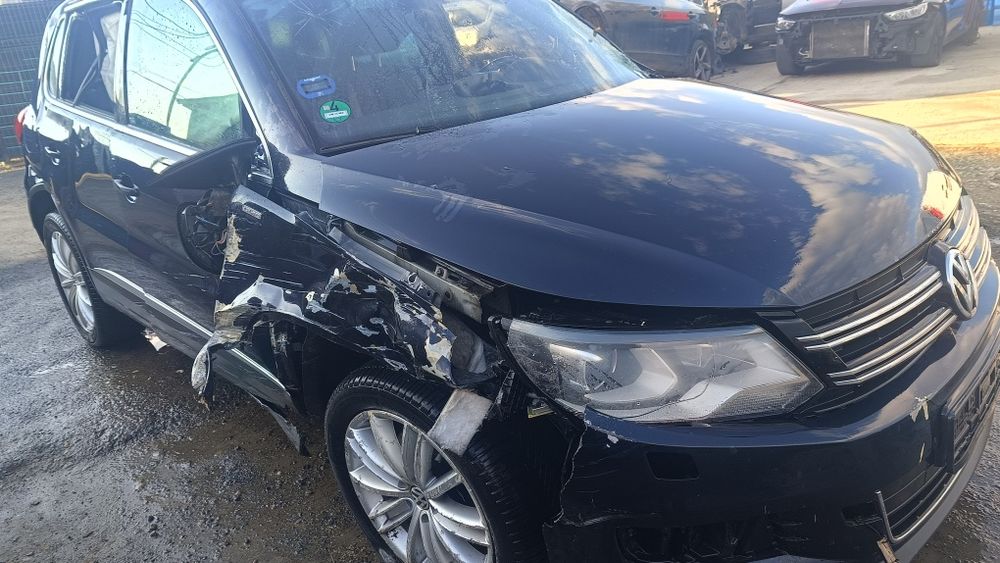 Piese motor cutie punte planșa bord volan caseta grila ecu Tiguan 2012