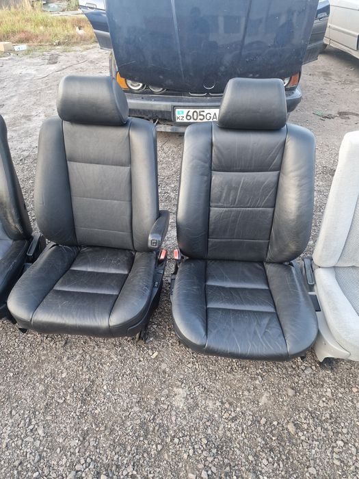 Сиденья Бмв е34 салон кожа велюр