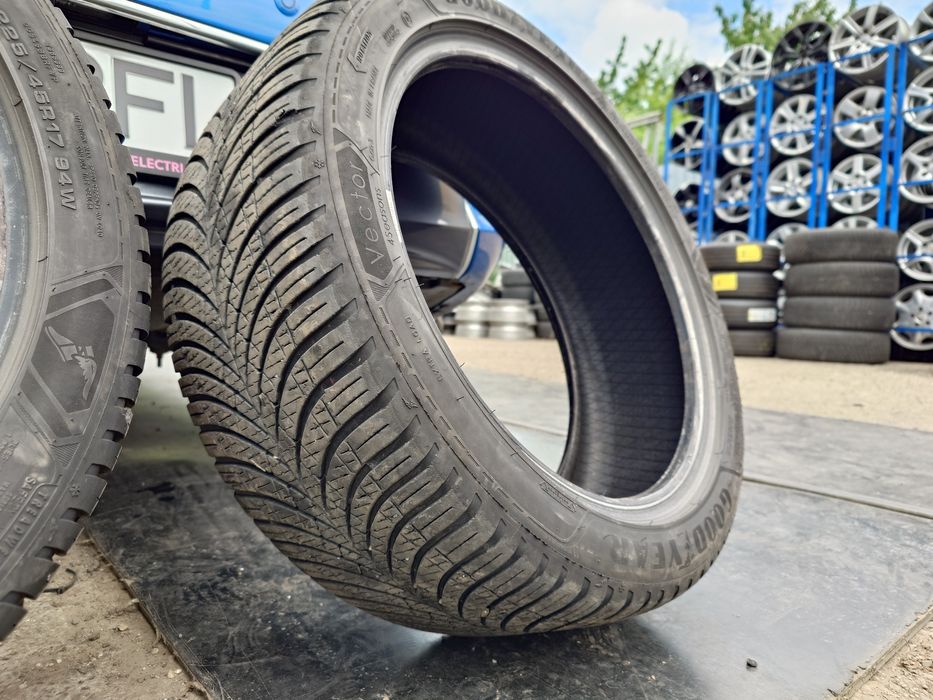 Anvelope all season Goodyear 225/45r17