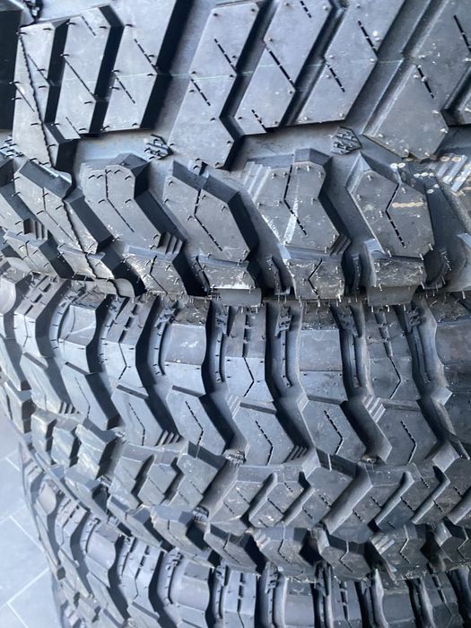 Cauciucuri offroad 285 70 18, Renegade