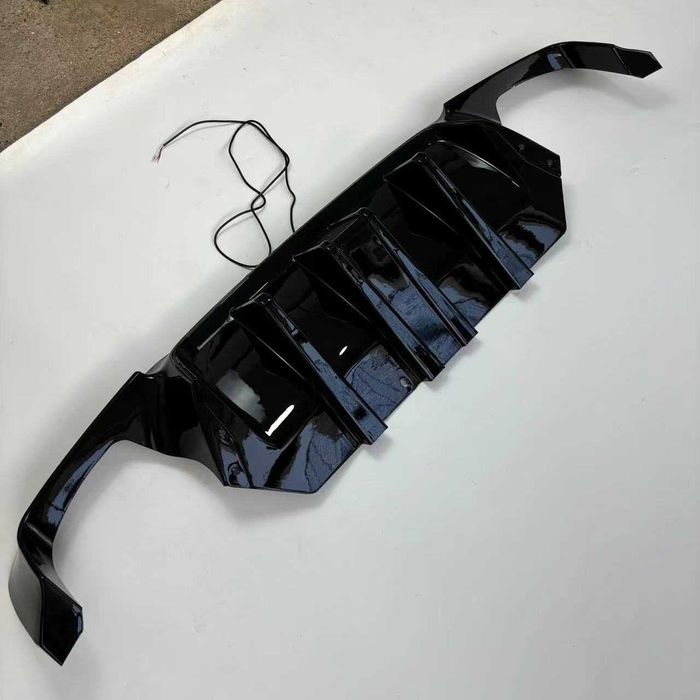 Дифузьор за задна броня БМВ Ф10 led stop F1 М-техник BMW F10 M-technik