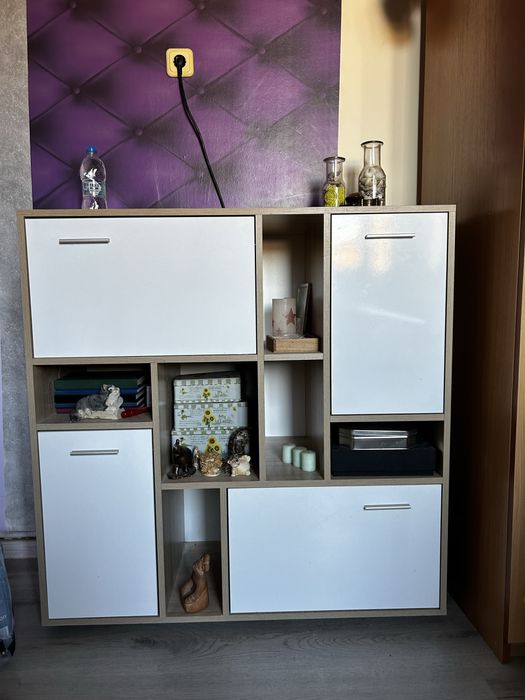 Шкаф в цвят сонома и бяло гланц