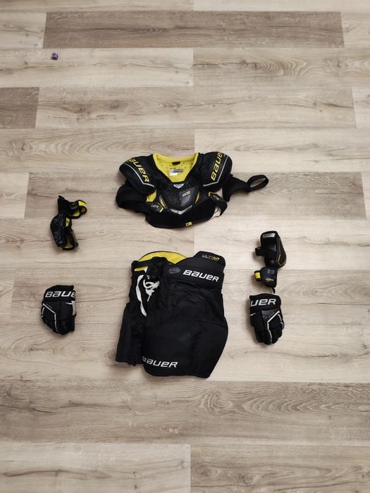 Защита хоккейная