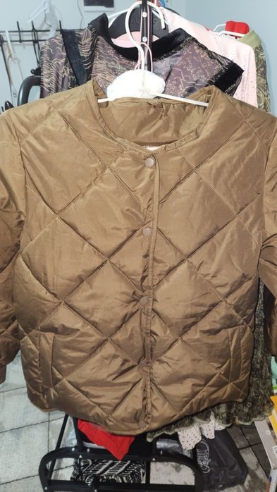 Короткая женская куртка