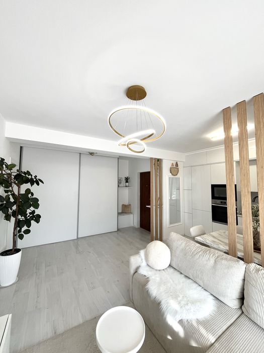 Apartament cu 2 camere, ultrafinisat, la cheie + terasa de 9 mp