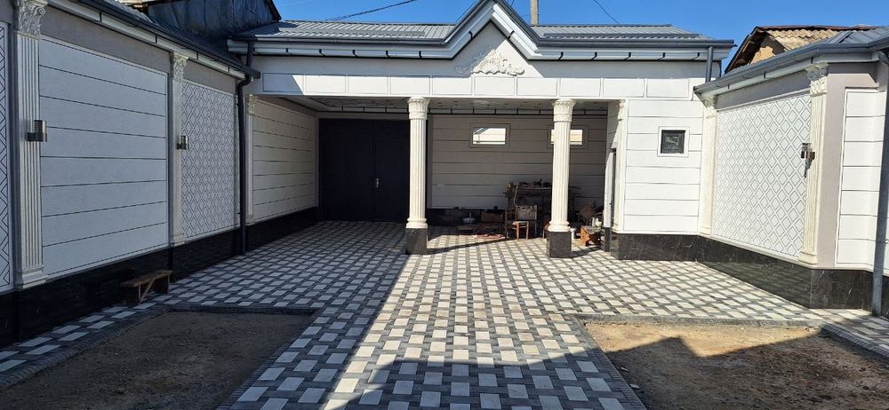 Yangi sifatliy qurilgan uy 4.5 sotik pishgan gishdan qurilgan pod klyu