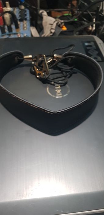 Луксозна каишка БЯЛА и ЧЕРНА за саксофон,кларинет,бузуки