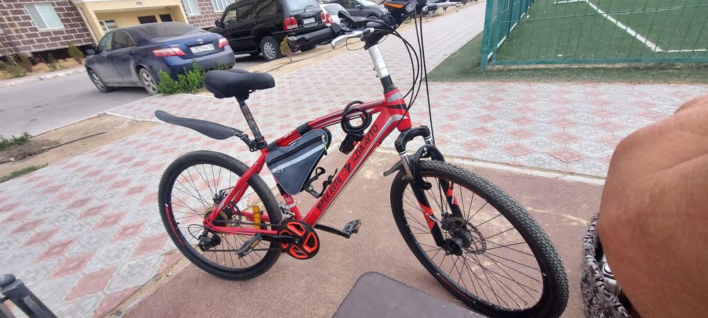 Велосипед б/у, спортивный.