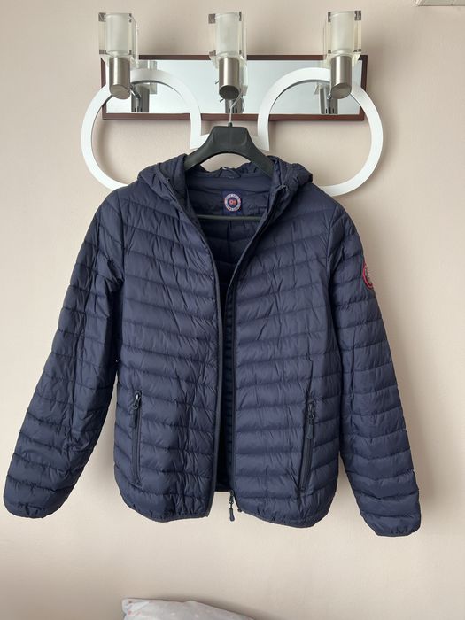 Олекотено тъмно синьо яке размер 40 (M/L)